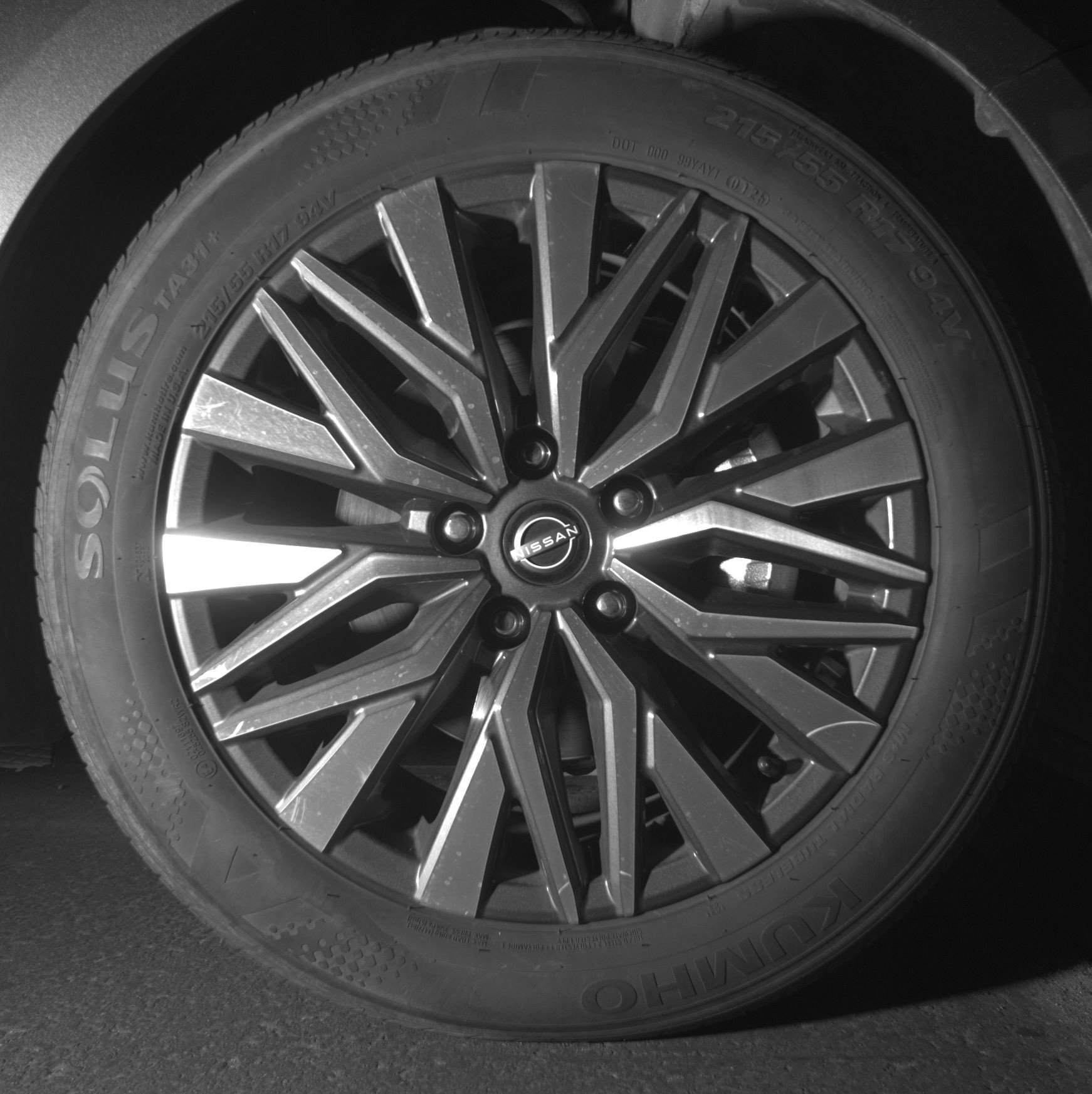 Used 2025 Nissan Altima 2.5 SV FWD image 13