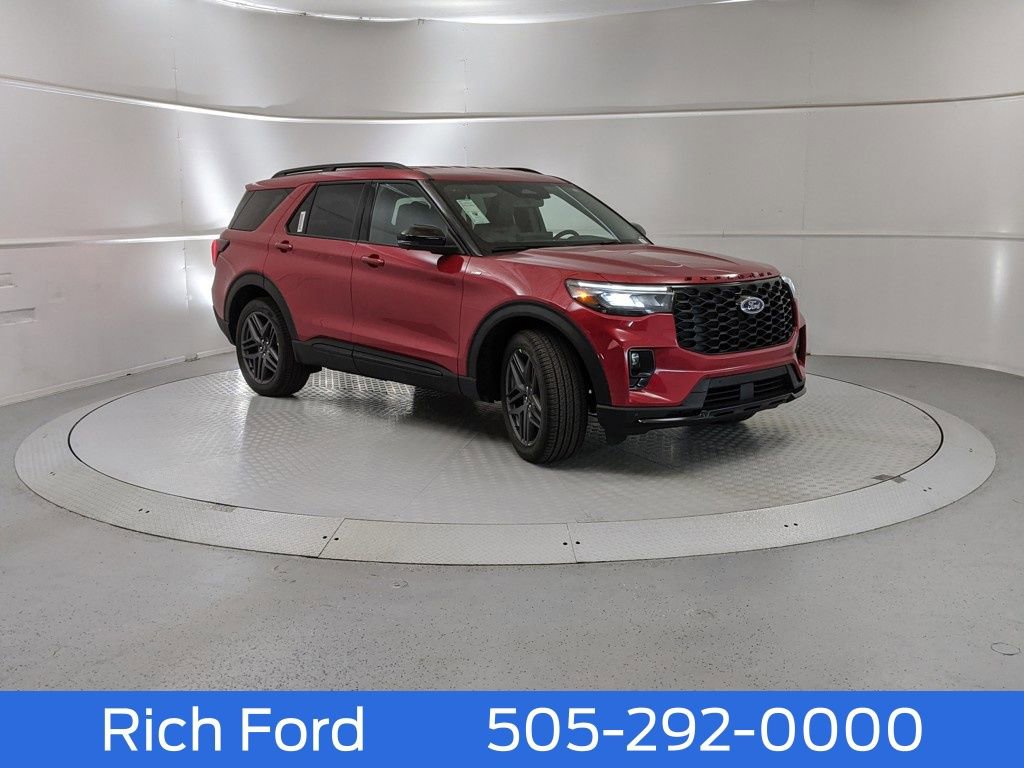 New 2025 Ford Explorer ST-Line w/ Premium Package