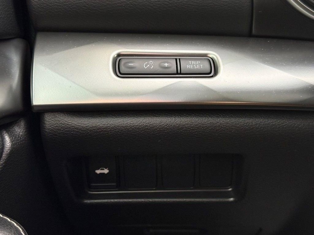 Used 2023 Nissan Maxima SV w/ Floor Mat Group FWD image 31