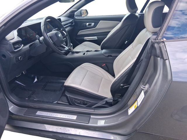 Used 2024 Ford Mustang Premium image 10
