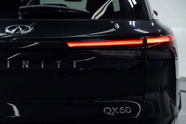Used 2023 INFINITI QX60 Luxe w/ Cargo Package image 8