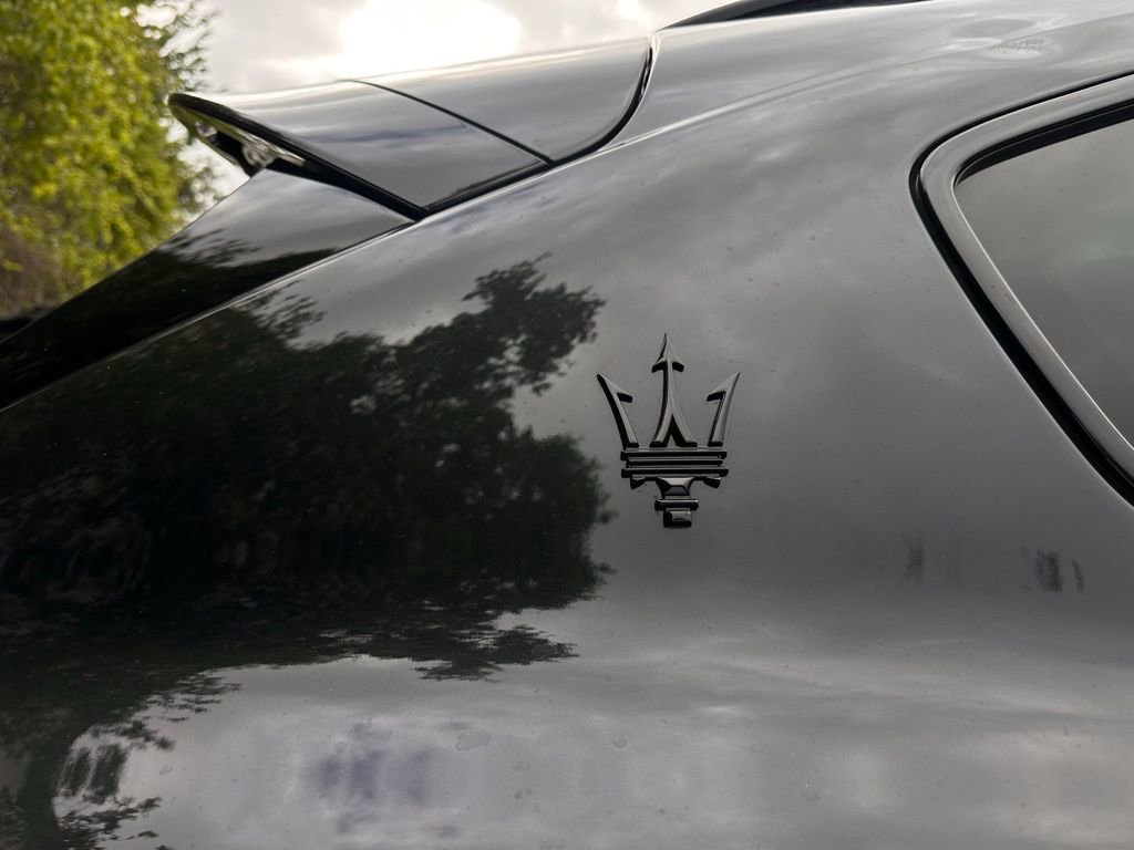 Used 2023 Maserati Levante Modena image 31