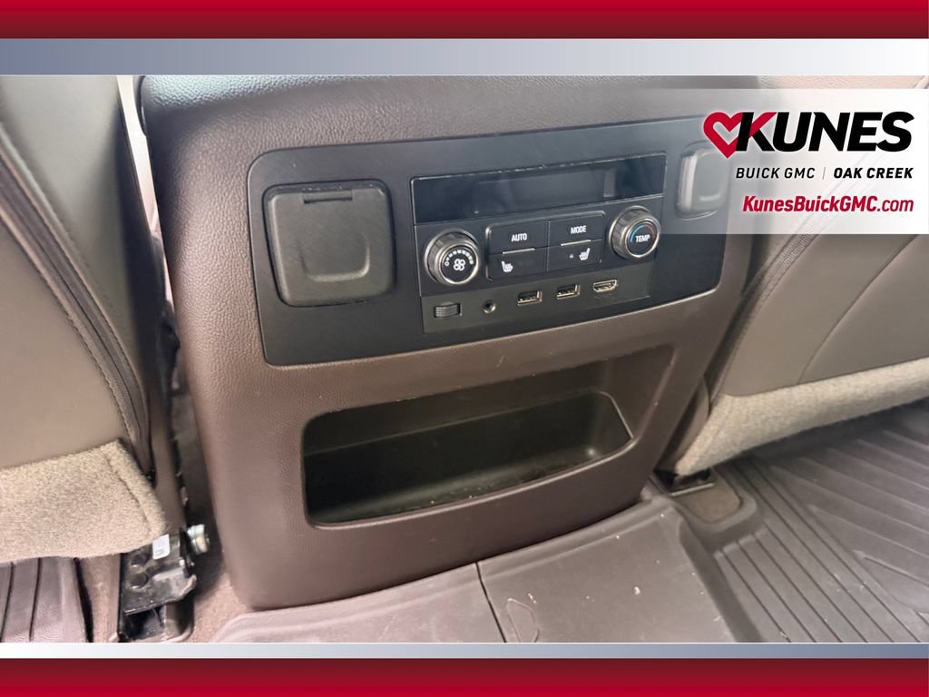 Used 2019 GMC Yukon Denali w/ Open Road Package AWD/4WD image 34