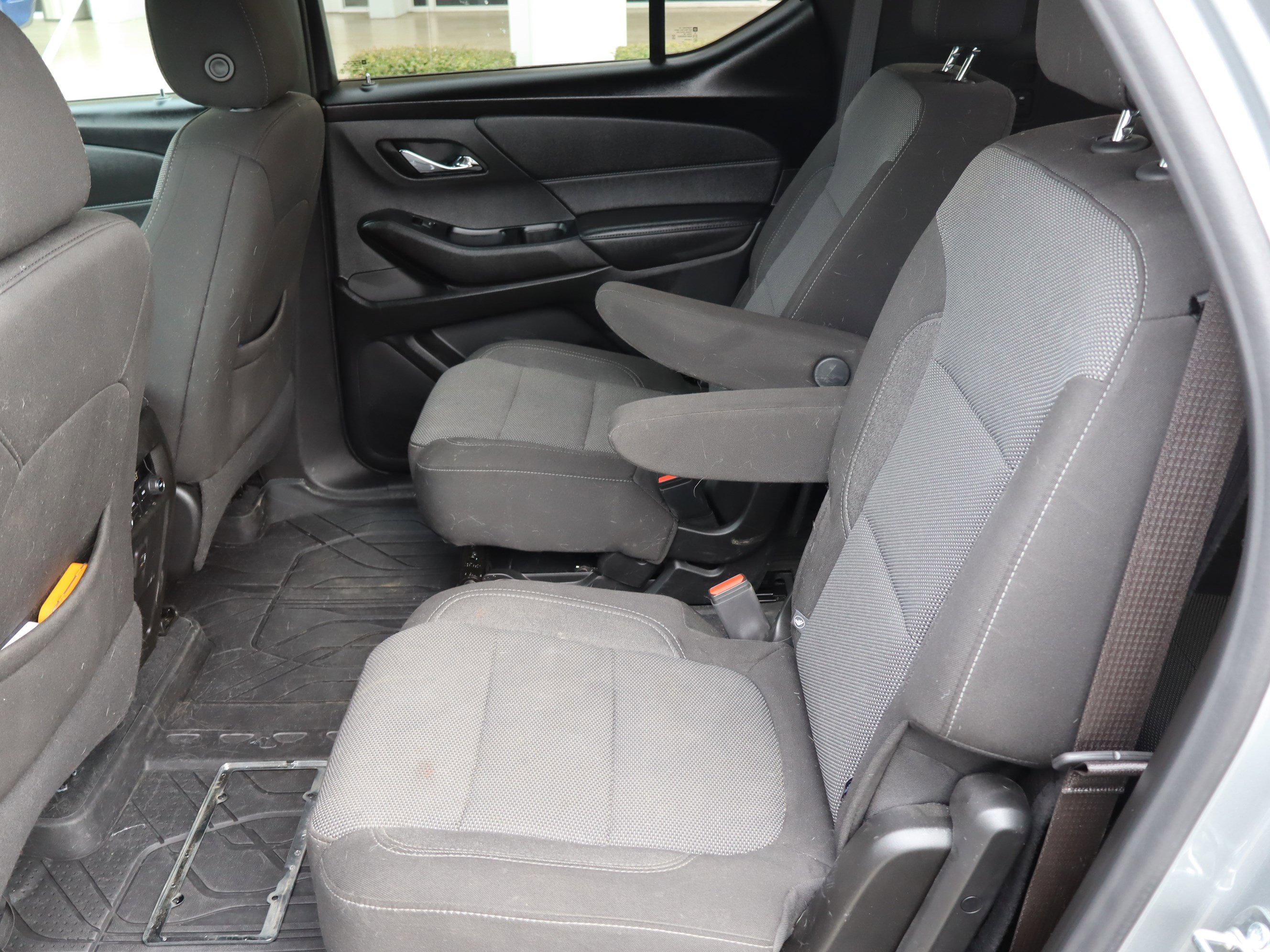 Certified 2023 Chevrolet Traverse LT w/ LPO, Floor Liner Package image 31