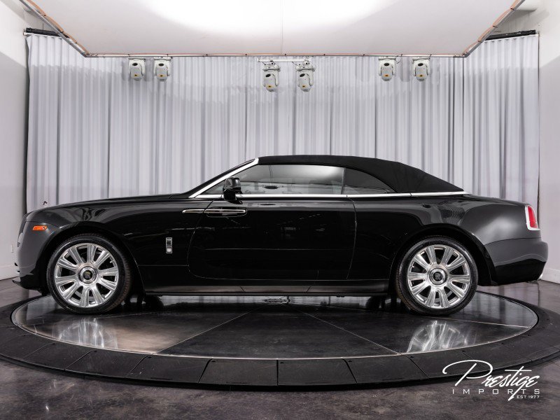 Used 2018 Rolls-Royce Dawn image 10