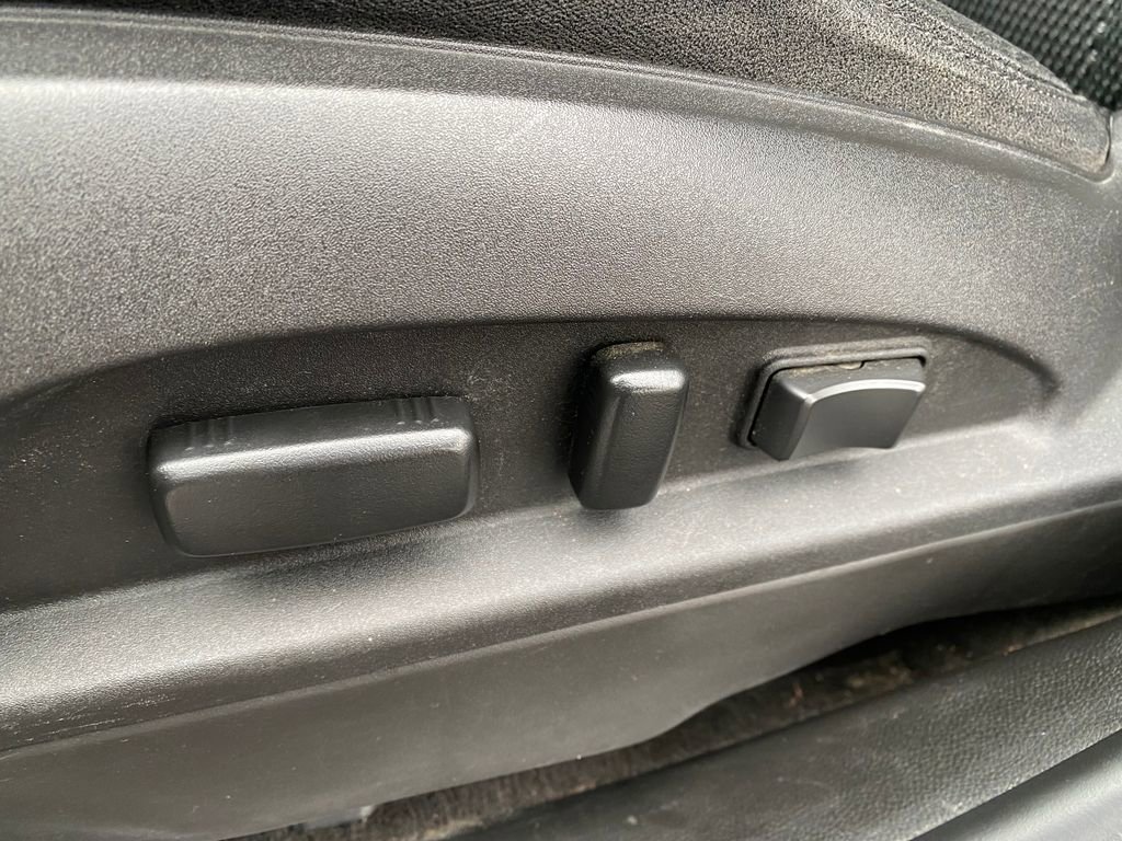 Used 2016 Chevrolet Equinox LT w/ Convenience Package image 11