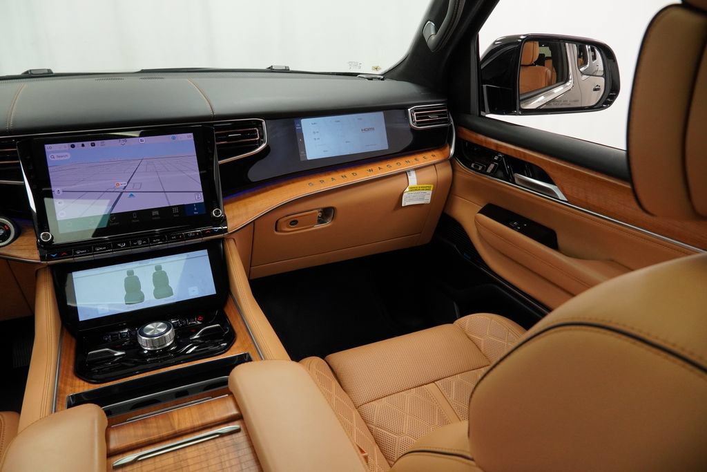 Certified 2024 Jeep Grand Wagoneer Series III w/ Rear Seat Video Group 1 AWD/4WD image 33