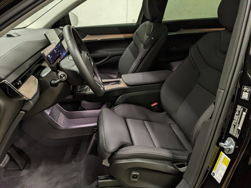 Certified 2025 Volvo EX90 Plus image 11