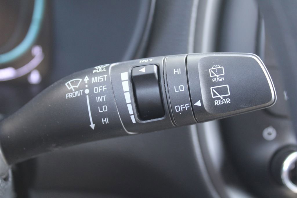 Certified 2025 Kia Soul LX w/ LX Technology Package image 30