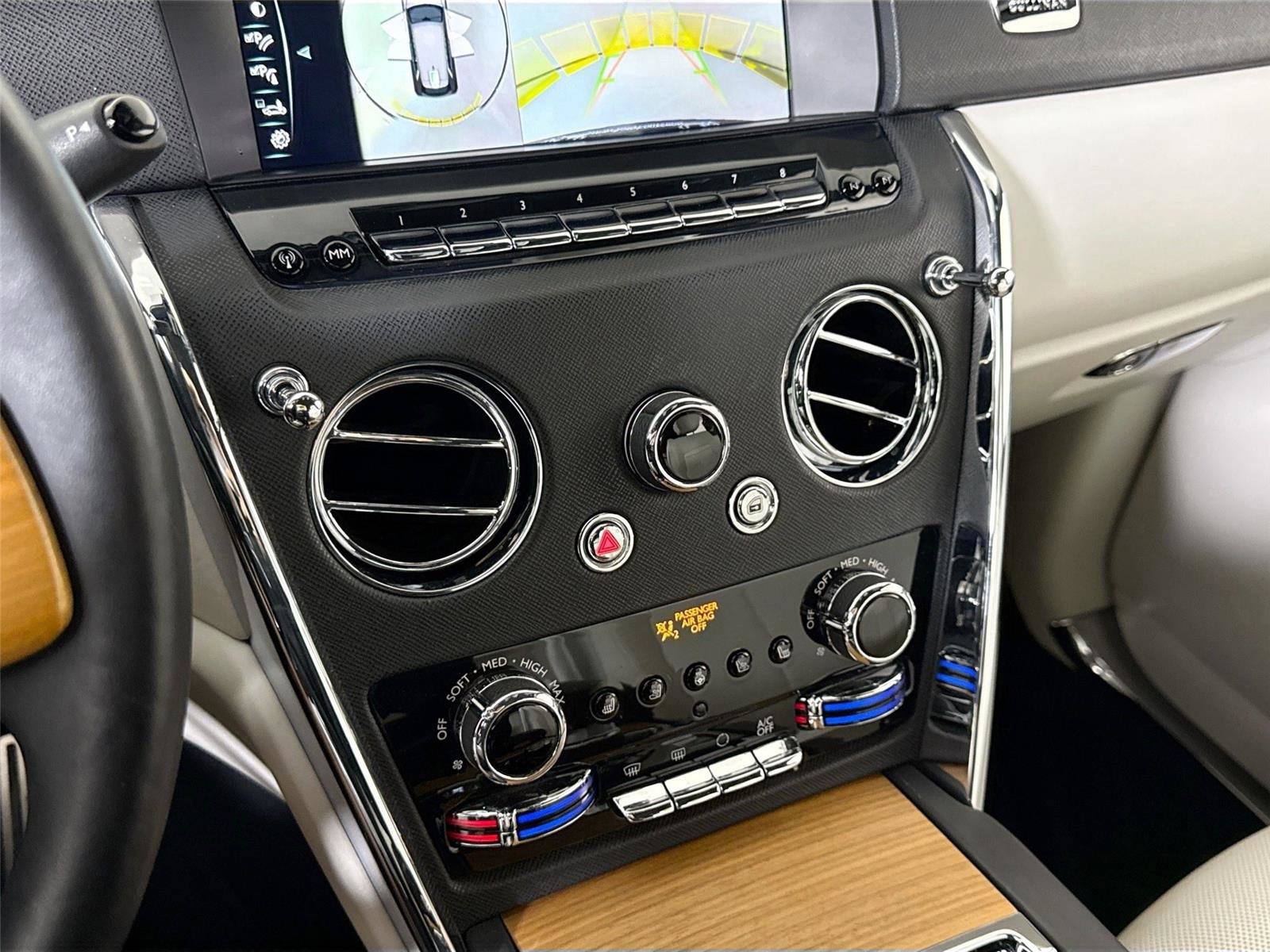 Used 2019 Rolls-Royce Cullinan image 23