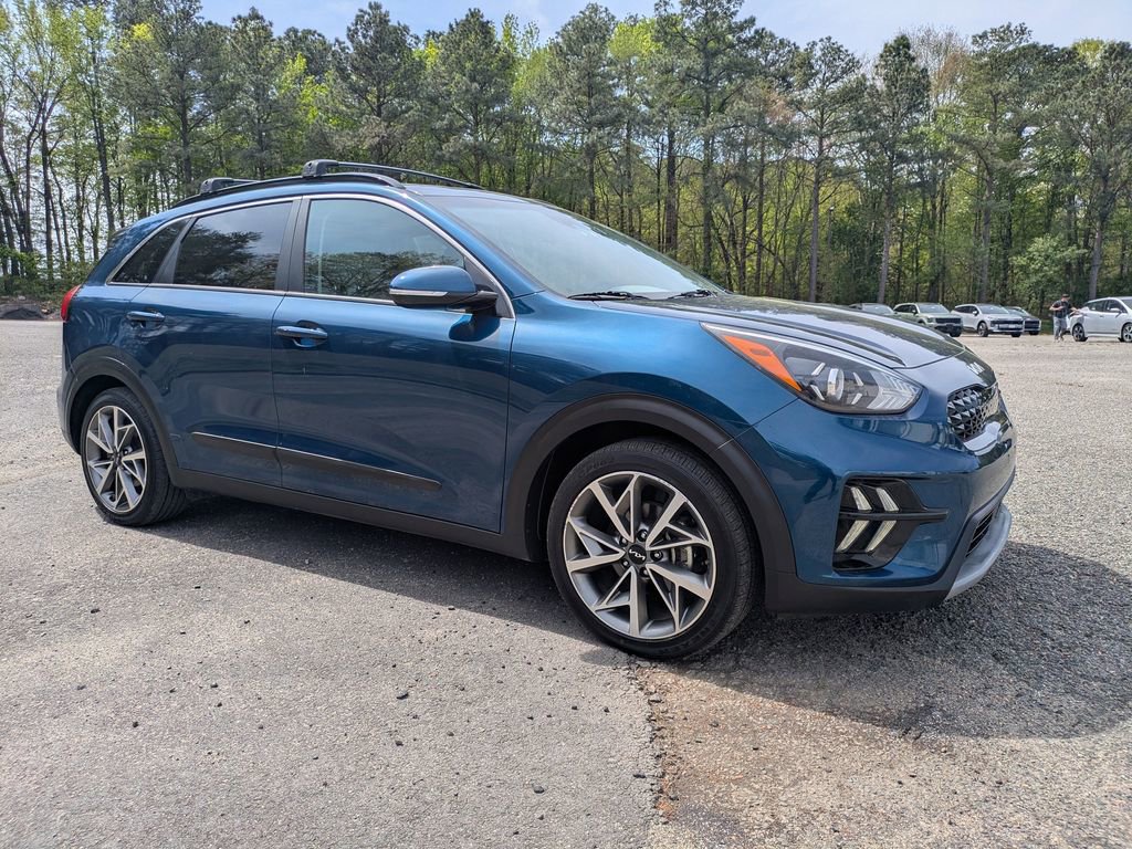 Used 2022 Kia Niro Touring Special Edition image 2