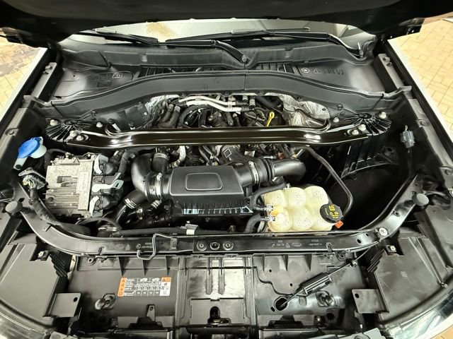 Certified 2020 Ford Explorer Platinum w/ Premium Technology Package AWD/4WD image 27