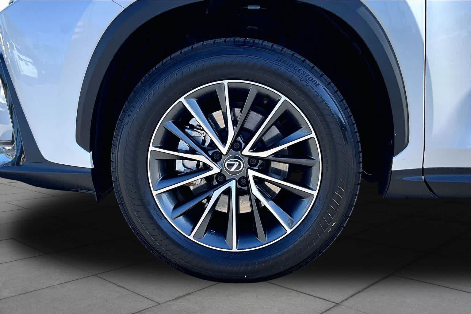 Certified 2025 Lexus NX 250 FWD w/ Accessory Package (2T) image 10