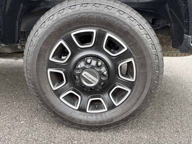 Used 2024 Ford F250 Platinum w/ FX4 Off-Road Package image 9