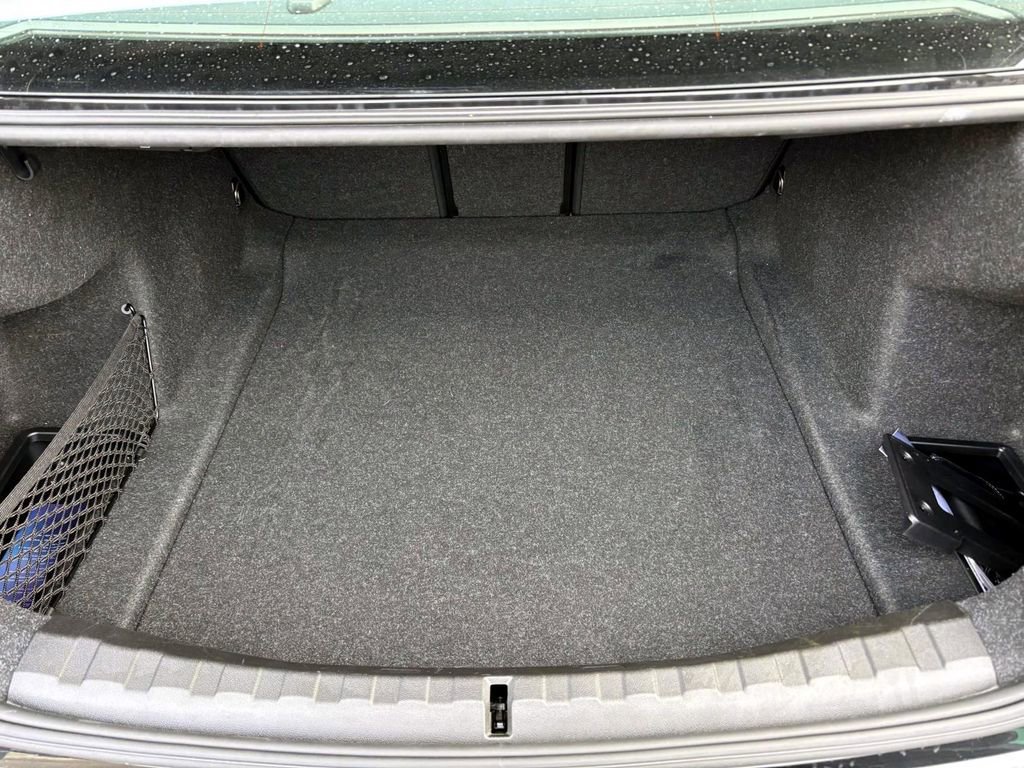 Certified 2025 BMW 330i xDrive Sedan image 9