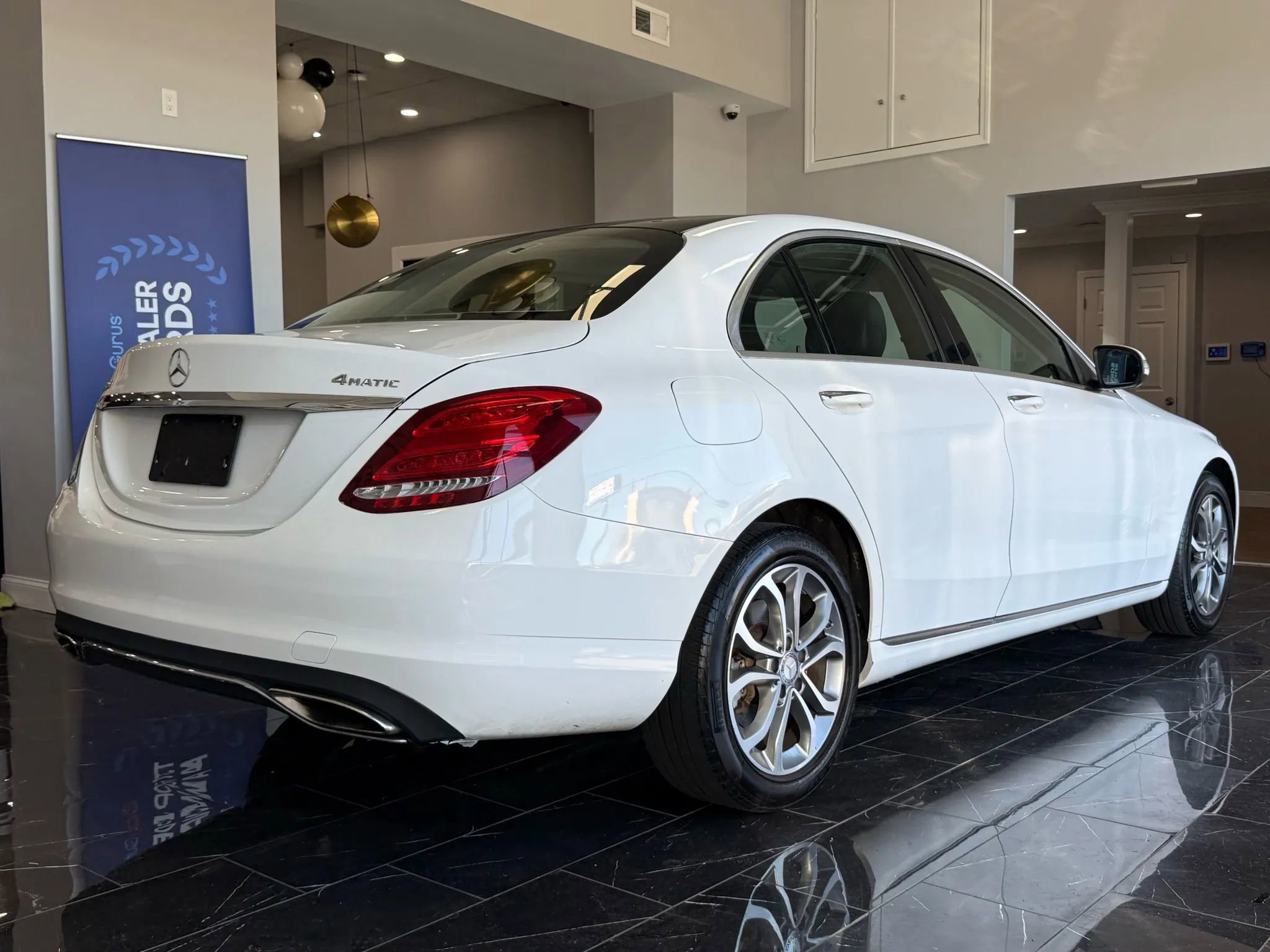 Used 2015 Mercedes-Benz C 300 4MATIC Sedan image 6
