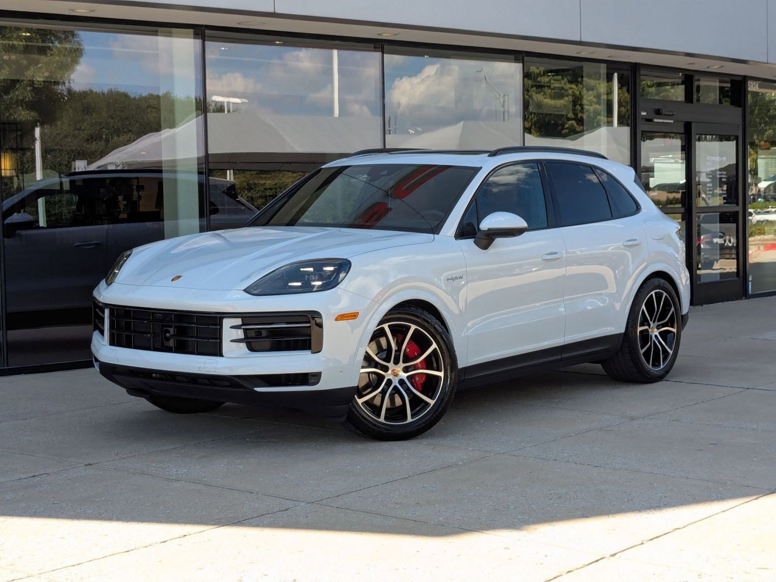 New 2026 Porsche Cayenne S image 1