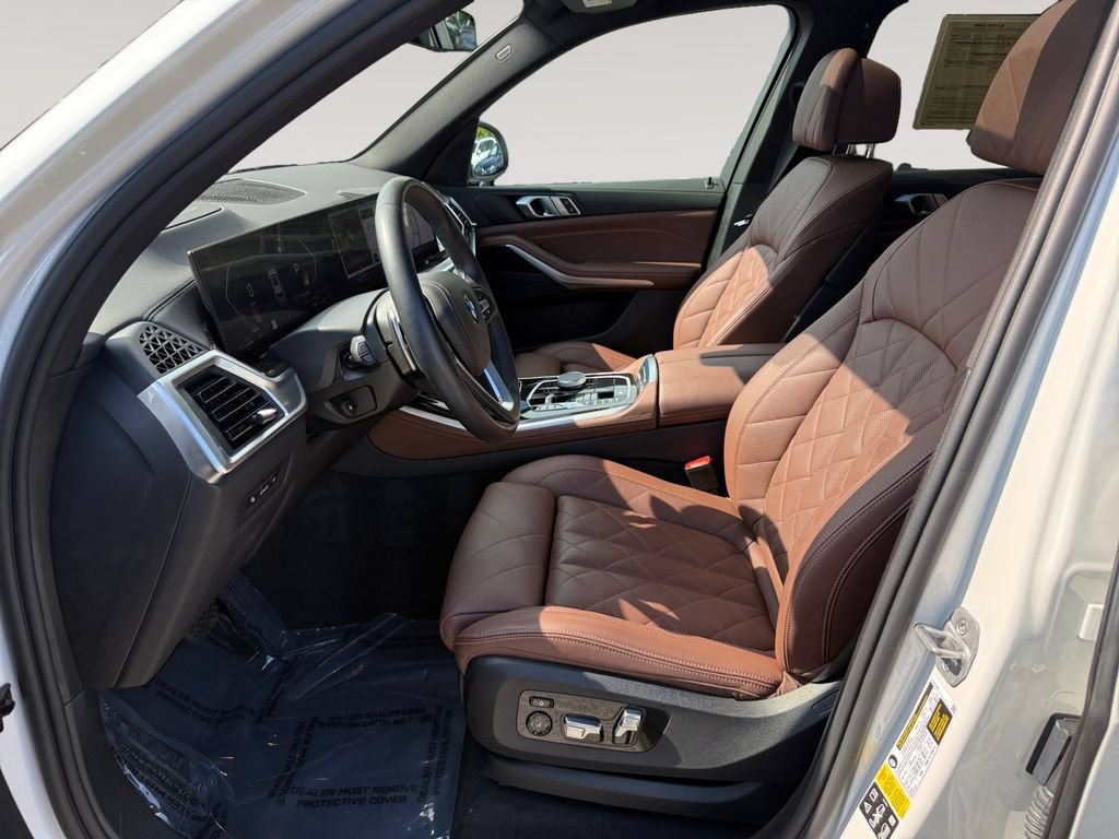 Used 2024 BMW X5 xDrive40i AWD/4WD image 9