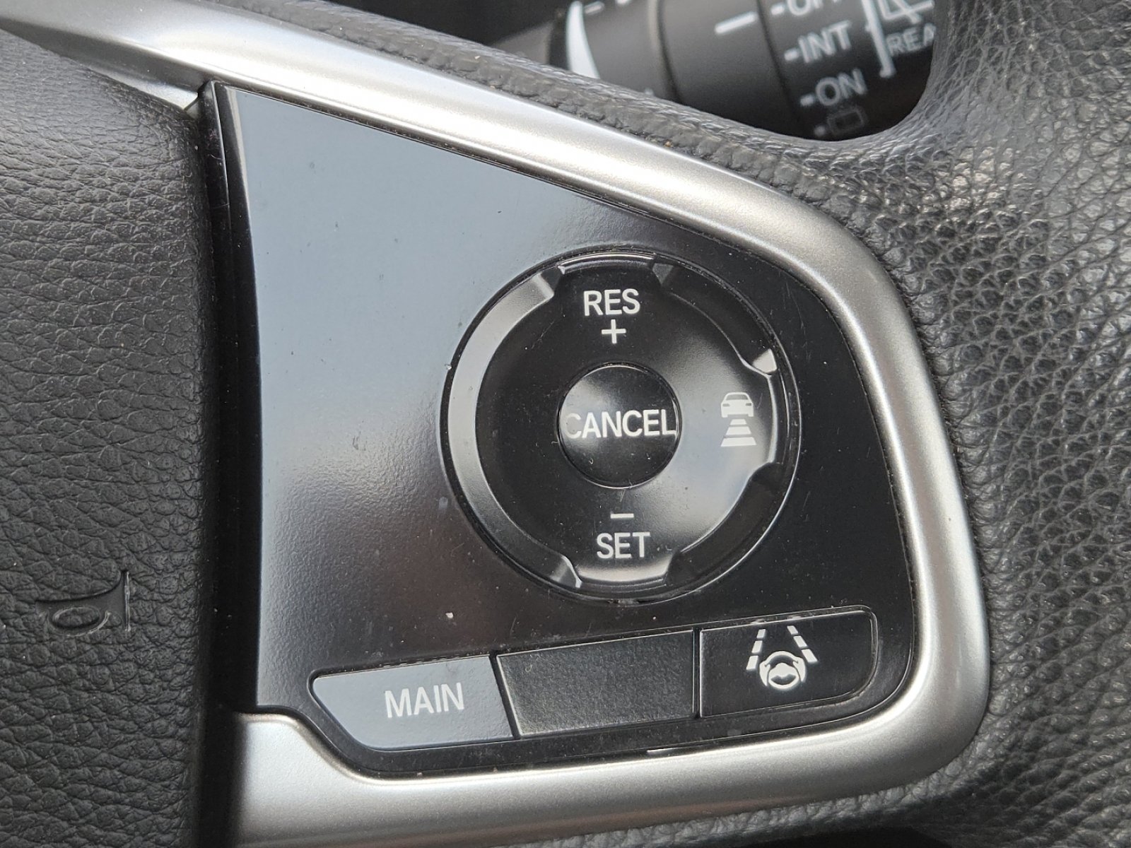 Used 2022 Honda CR-V Special Edition image 8