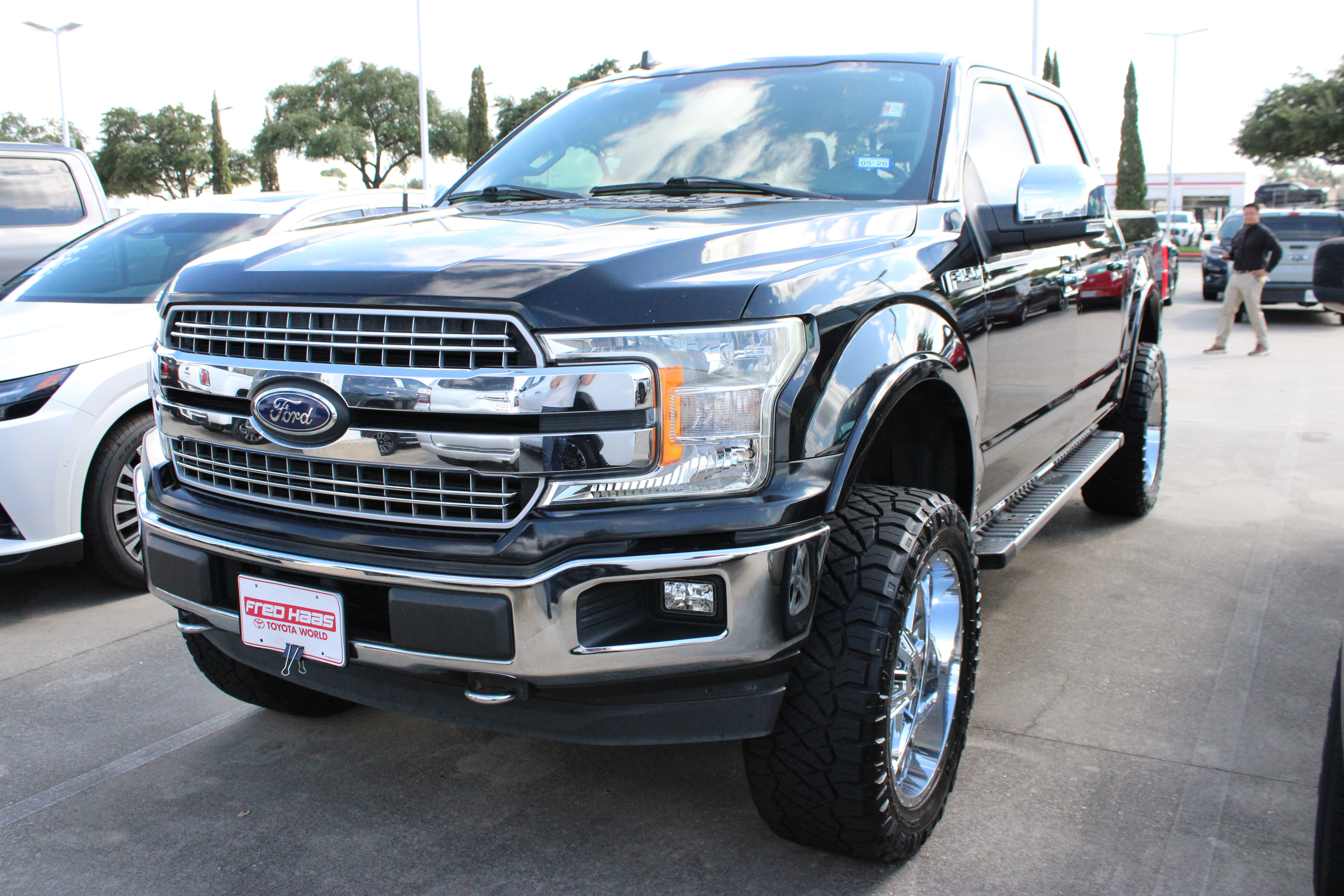Used 2019 Ford F150 Lariat AWD/4WD image 4