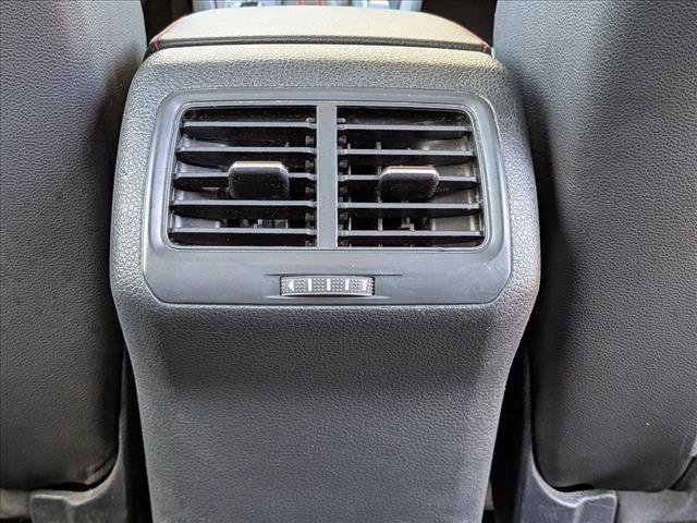 Used 2015 Volkswagen GTI Autobahn w/ Lighting Package (SEL) FWD image 18