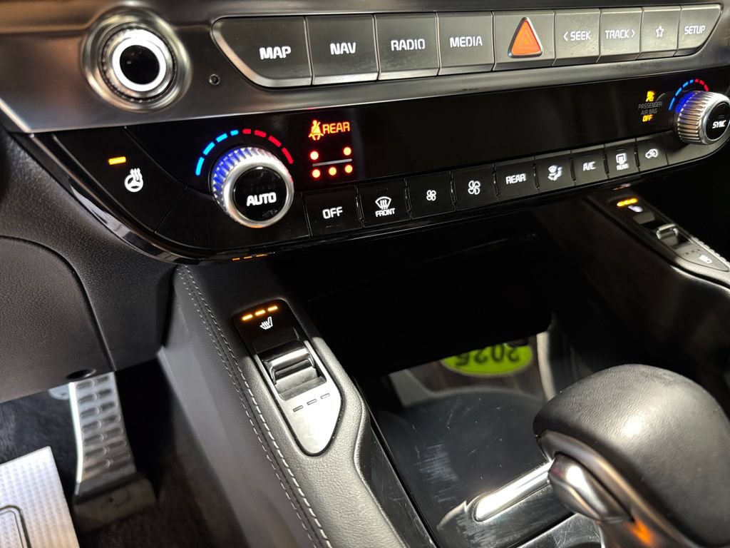 Certified 2025 Kia Telluride SX Prestige X-Line AWD/4WD image 30