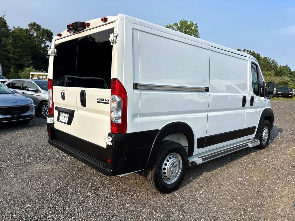 Used 2025 RAM ProMaster 2500 w/ U-Haul Equipment Group FWD image 3