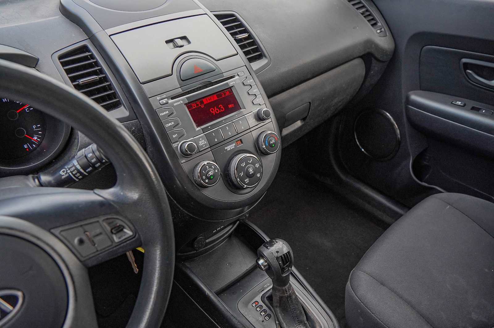 Used 2011 Kia Soul + image 16