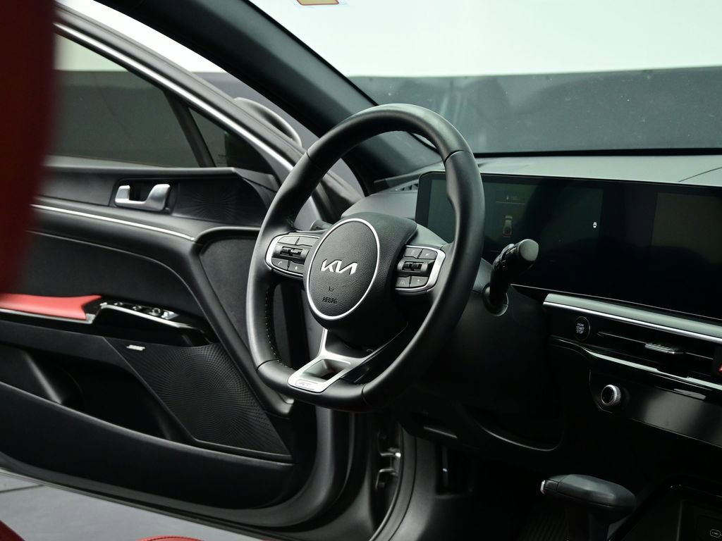 Used 2025 Kia K5 GT-Line w/ GT-Line Premium Package image 70