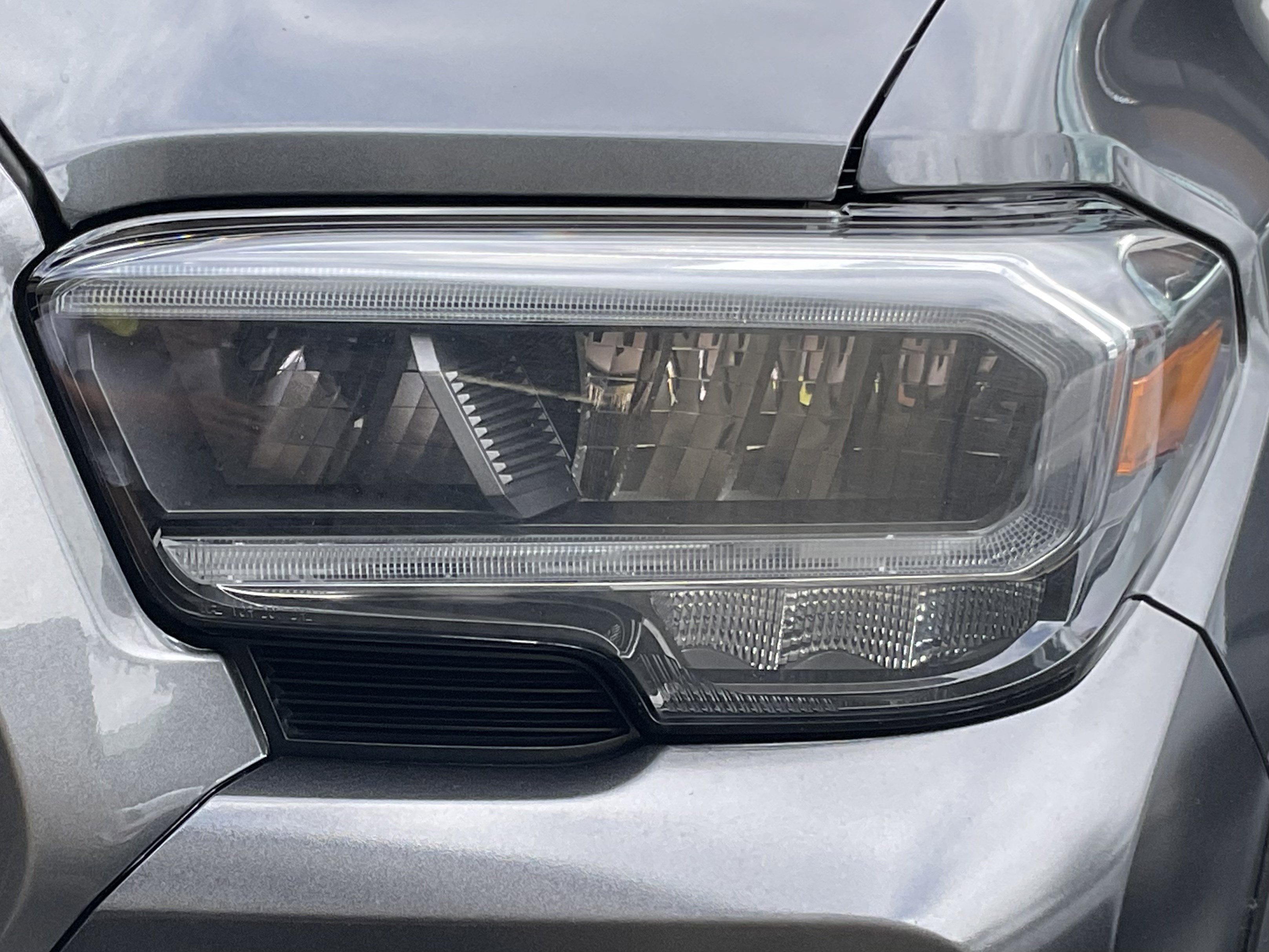 Used 2023 Toyota Tacoma TRD Off-Road w/ Black Out Package (TMS) image 10