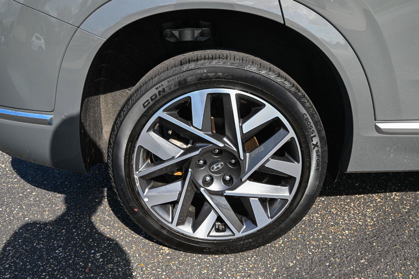 Used 2023 Hyundai Santa Fe Calligraphy AWD/4WD image 14