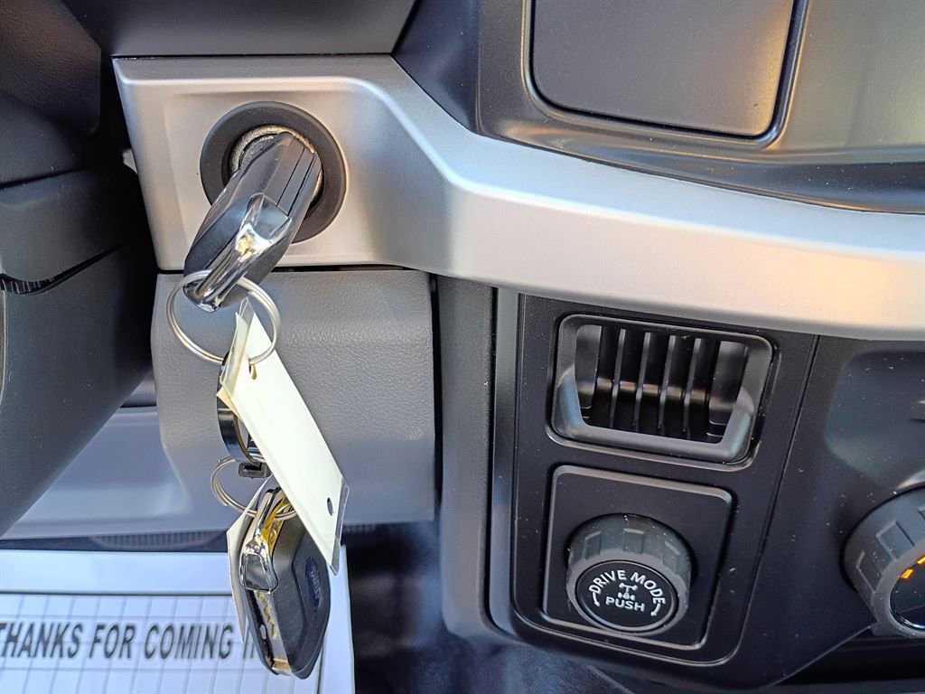 New 2026 Ford F250 XL w/ XL Chrome Package image 10