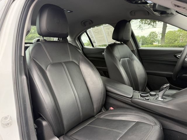 Used 2018 Alfa Romeo Giulia RWD image 30