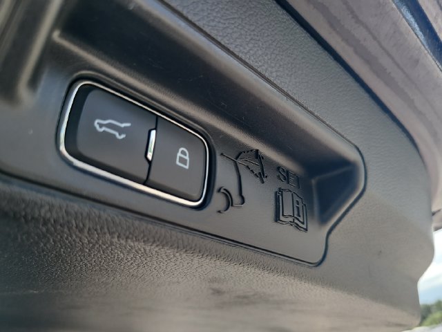 Used 2021 Ford Explorer ST w/ Equipment Group 401A AWD/4WD image 11