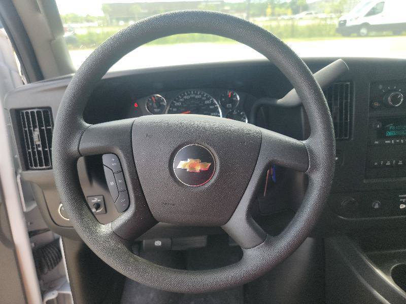 Used 2025 Chevrolet Express 3500 LT w/ LT Preferred Equipment Group RWD image 9