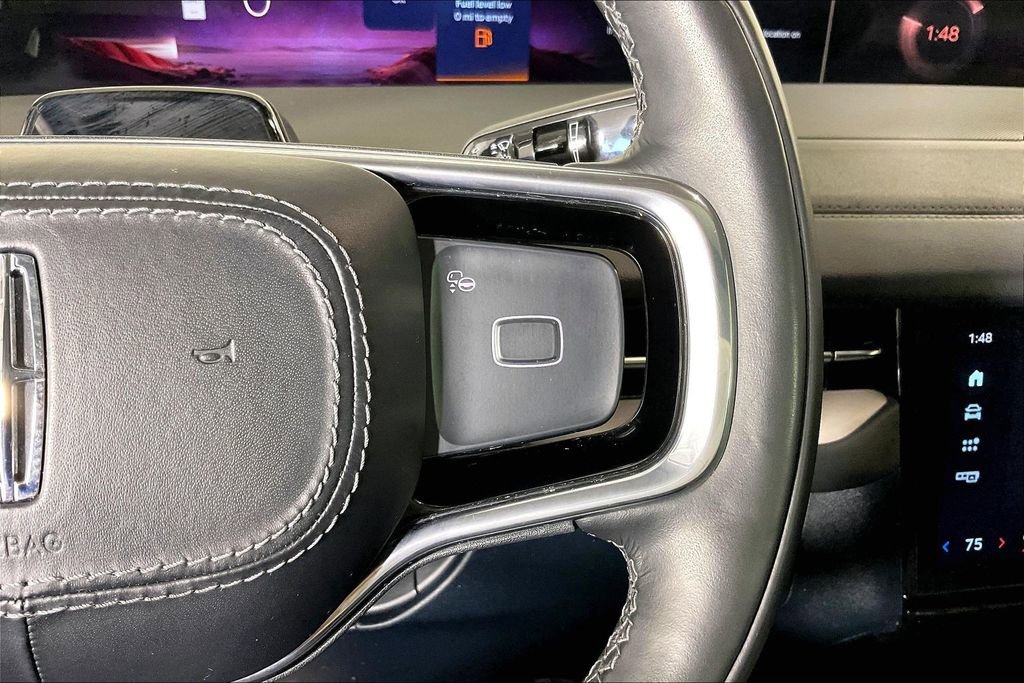 Used 2025 Lincoln Navigator Reserve image 28