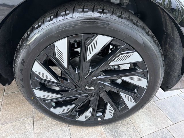 New 2026 Lincoln Nautilus Reserve w/ Jet Appearance Package AWD/4WD image 32