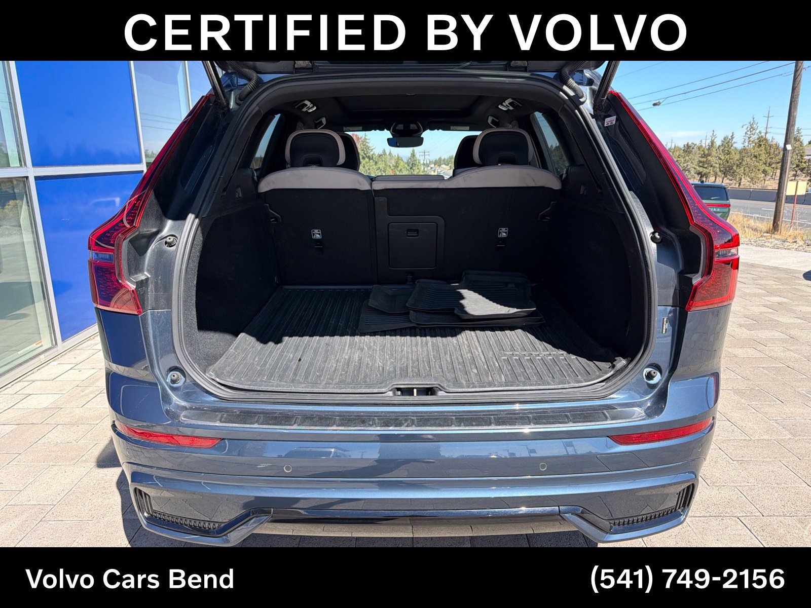 Certified 2026 Volvo XC60 B5 Plus AWD/4WD image 9