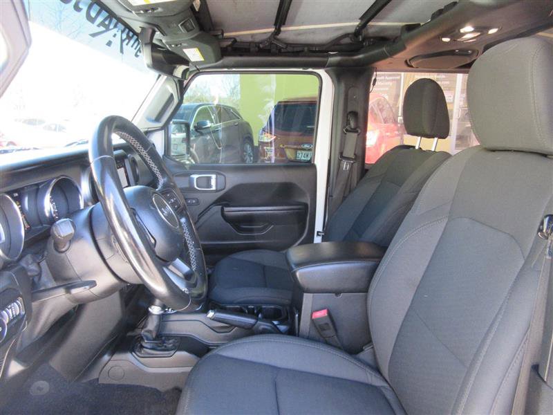 Used 2021 Jeep Wrangler Sport image 24