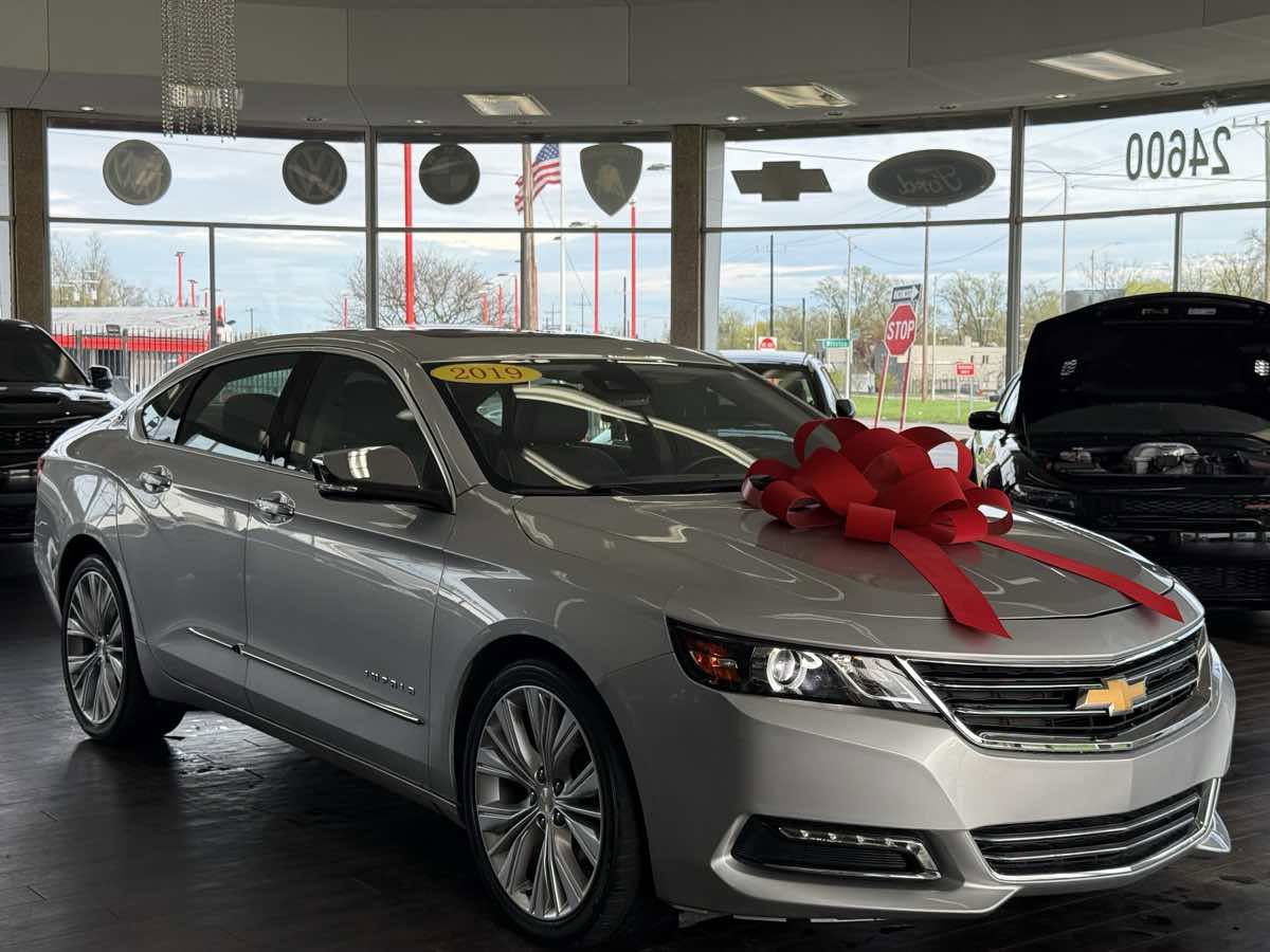 Used 2019 Chevrolet Impala Premier w/ Premier Confidence Package FWD image 1