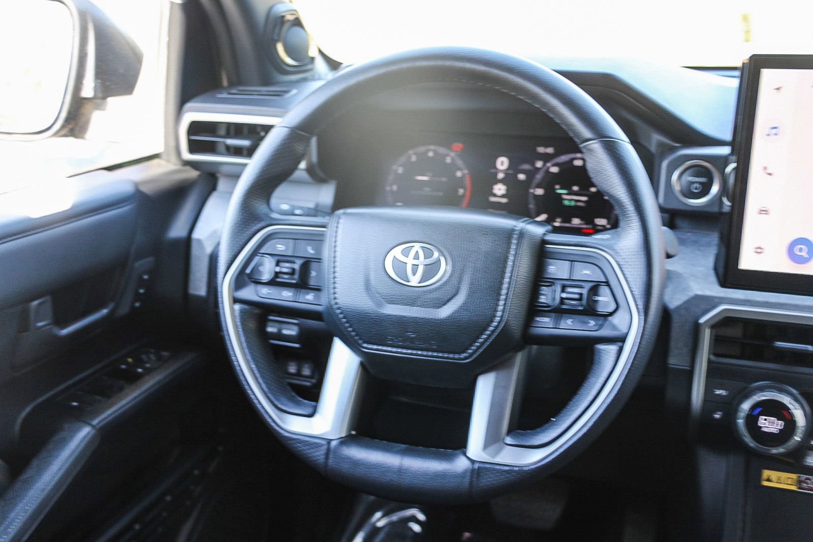Used 2025 Toyota 4Runner Trailhunter AWD/4WD image 16