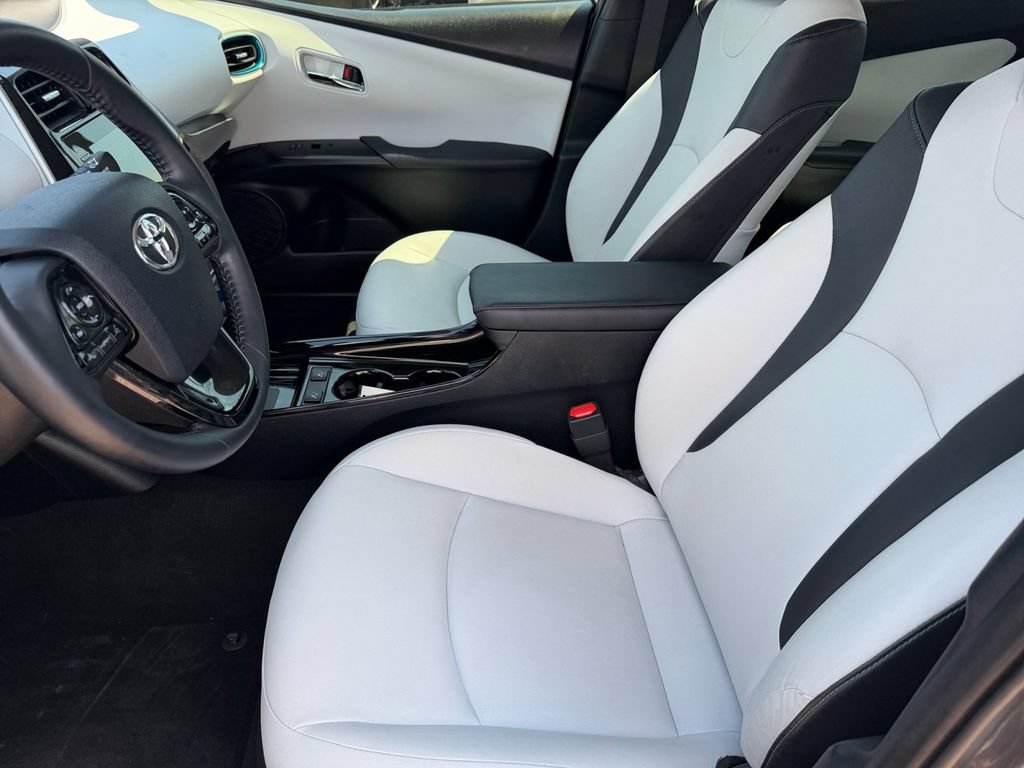 Used 2022 Toyota Prius XLE FWD image 10
