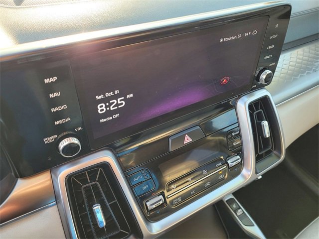Used 2024 Kia Sorento EX image 14