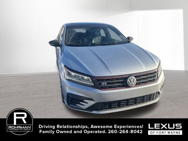 Used 2018 Volkswagen Passat 3.6 image 10