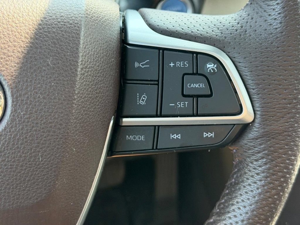 Certified 2021 Toyota Sienna Platinum AWD/4WD image 21
