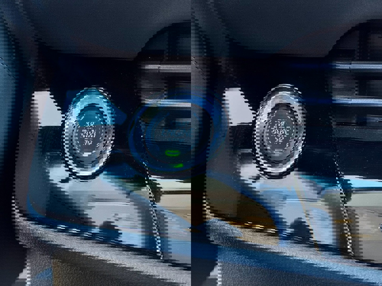 Used 2025 Buick Envision Sport Touring image 33