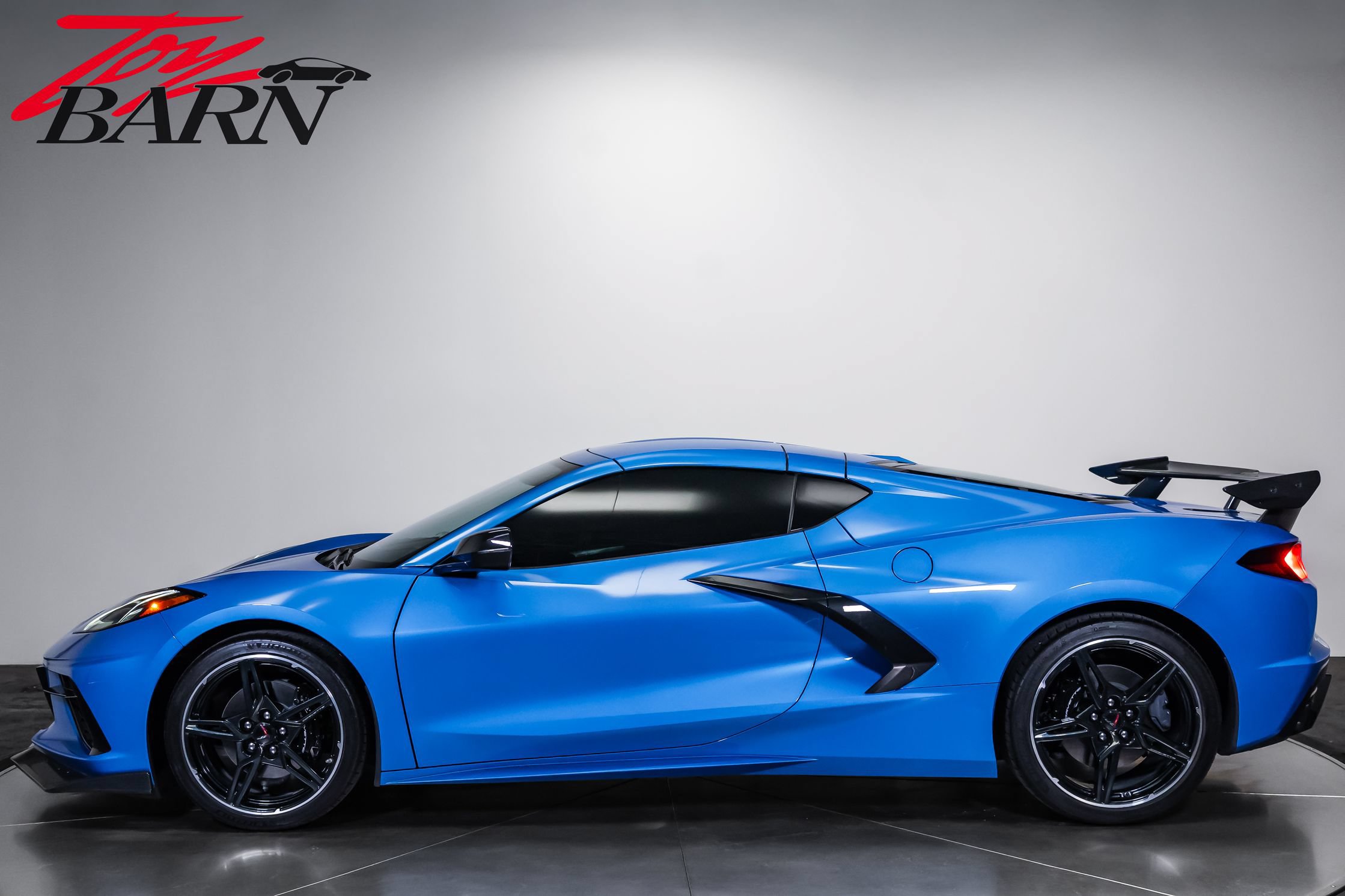 Used 2024 Chevrolet Corvette Stingray Preferred Cpe w/ Battery Protection Package RWD image 10
