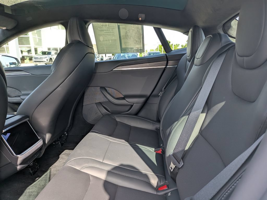 Used 2022 Tesla Model S AWD/4WD image 17