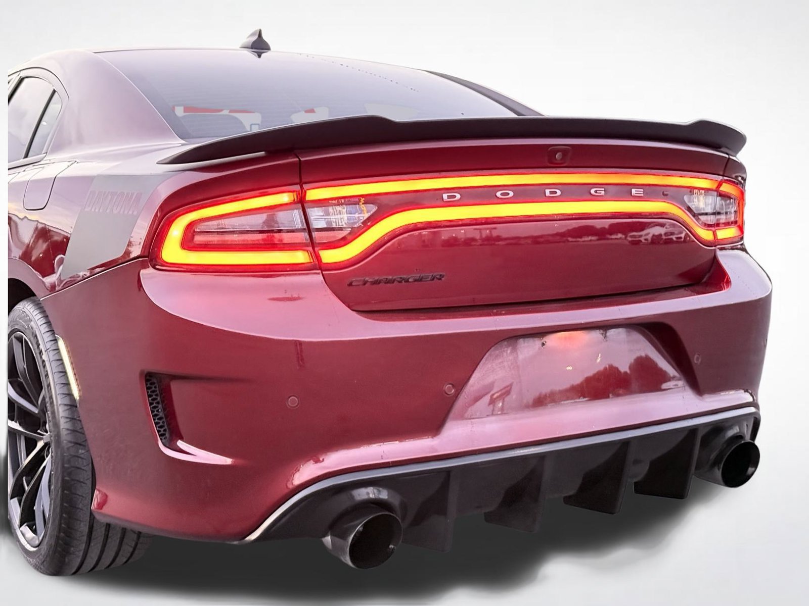 Used 2022 Dodge Charger Scat Pack w/ Daytona Edition Group RWD image 3