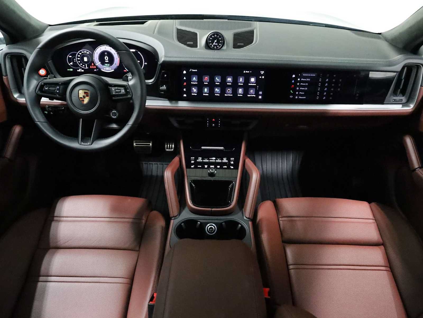 Certified 2024 Porsche Cayenne Turbo AWD/4WD image 26